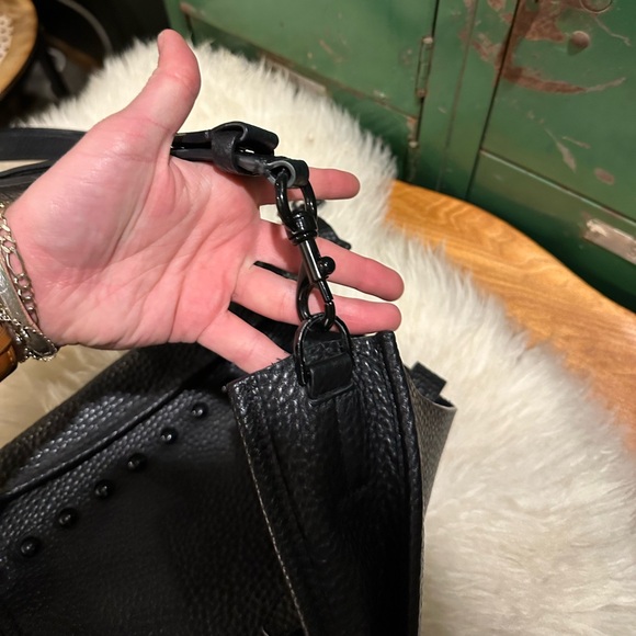 Rebecca Minkoff Unlined Feed Bag Black Leather - Picture 4 of 11